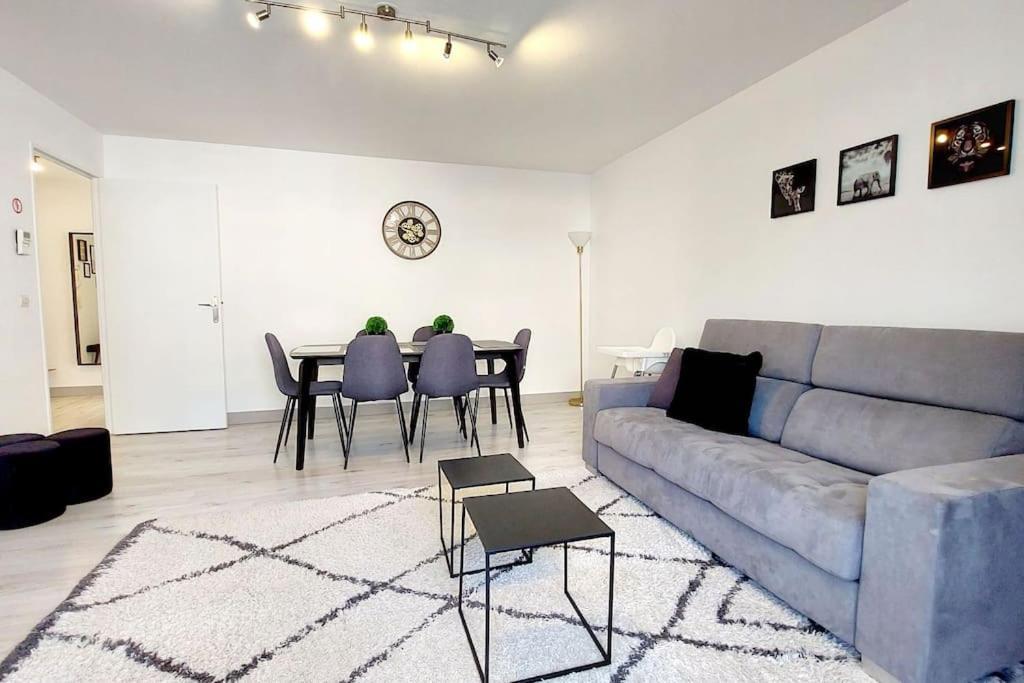 Cosy Home 2, 2 Chambres, 6 Personnes, 3 Min Gare, Parking Cergy Buitenkant foto