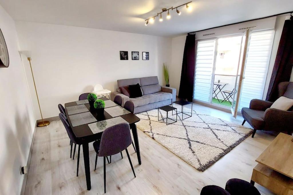 Cosy Home 2, 2 Chambres, 6 Personnes, 3 Min Gare, Parking Cergy Buitenkant foto
