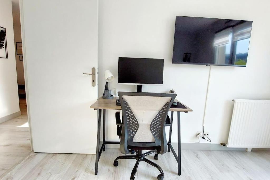 Cosy Home 2, 2 Chambres, 6 Personnes, 3 Min Gare, Parking Cergy Buitenkant foto