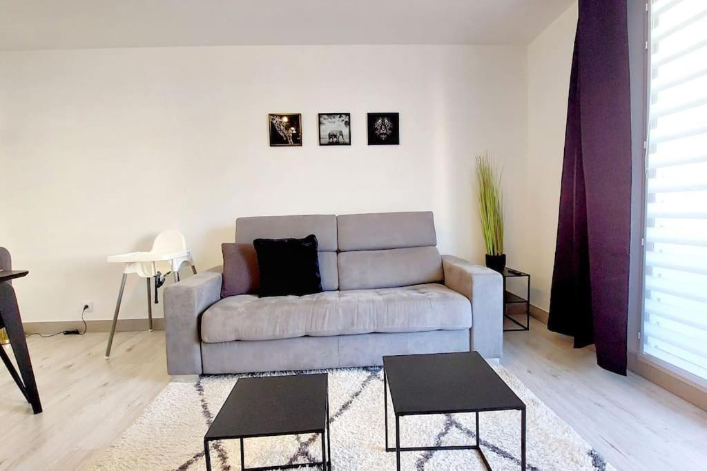 Cosy Home 2, 2 Chambres, 6 Personnes, 3 Min Gare, Parking Cergy Buitenkant foto